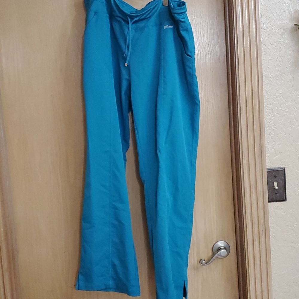 Drawstring scrub pant